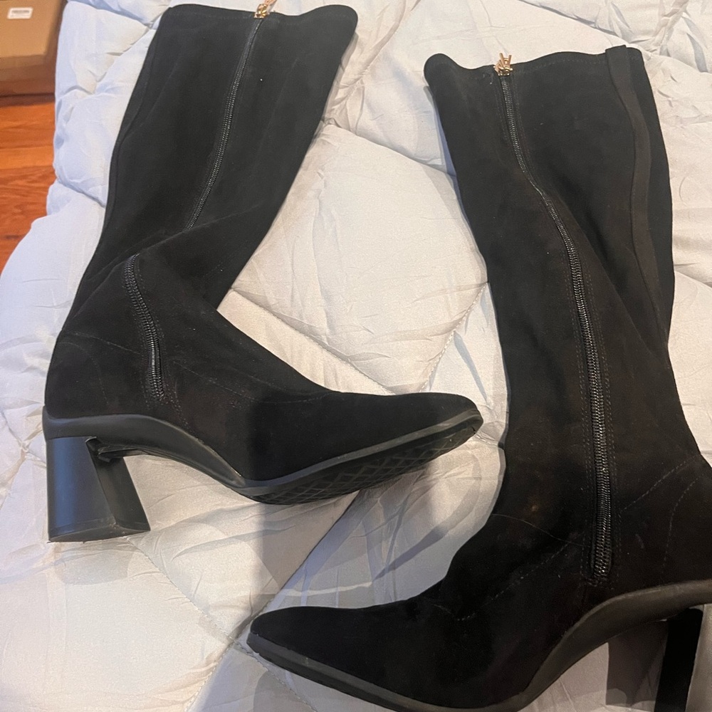 AEROSOLES Elegant Black Heeled Boots